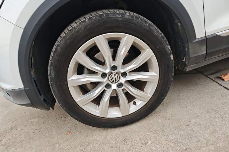 Used Volkswagen T-ROC 2019 230TSI DSG Two-Wheel-Drive Advanced Version China VI Standard