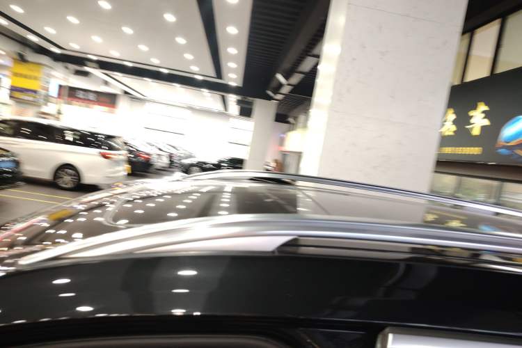 Used BMW X7 2023 xDrive40i Luxury Package with Leading Features Roof