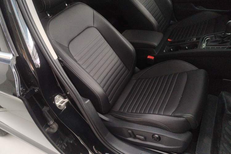 Used Volkswagen Magotan 2023 2 Million Units Limited-Edition 280TSI DSG Comfort Version