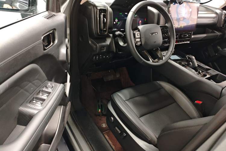 Used Haval Raptor New Energy 2024 Hi4 102 Pro Driver Seat