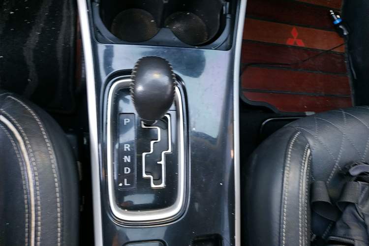 Used Mitsubishi Outlander 2020 2.4L 4x4 Zhi Xiang Edition 5 Seats
