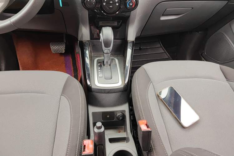 Used Ford EcoSport 2013 1.5L Automatic Fashion Model
