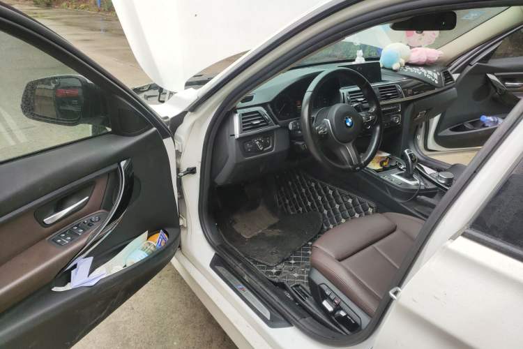 Used BMW 3 Series 2018 320Li Leading Model M Sport Package