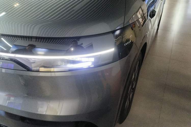 Used Zeekr MIX 2025 Long-Range Intelligent Driving Edition
