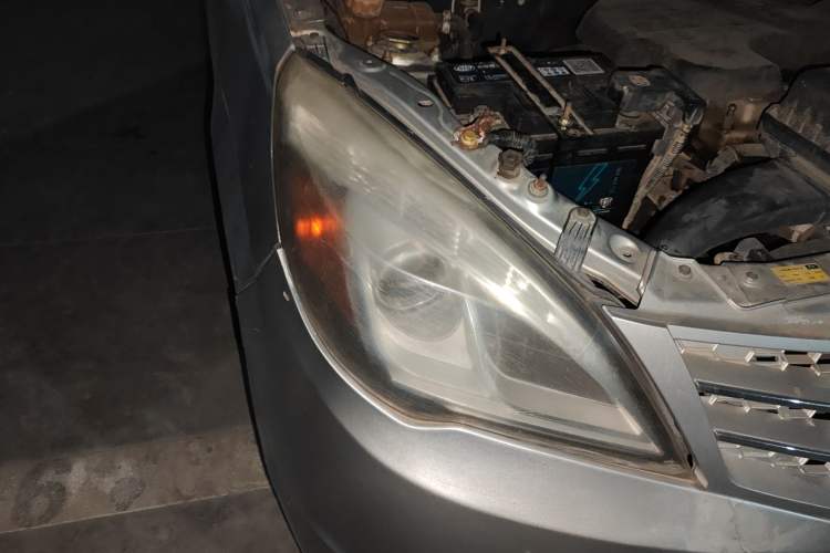 Used BAIC Weiwang M20 2013 1.5L Prestige Version BJ415B Right Front Headlight