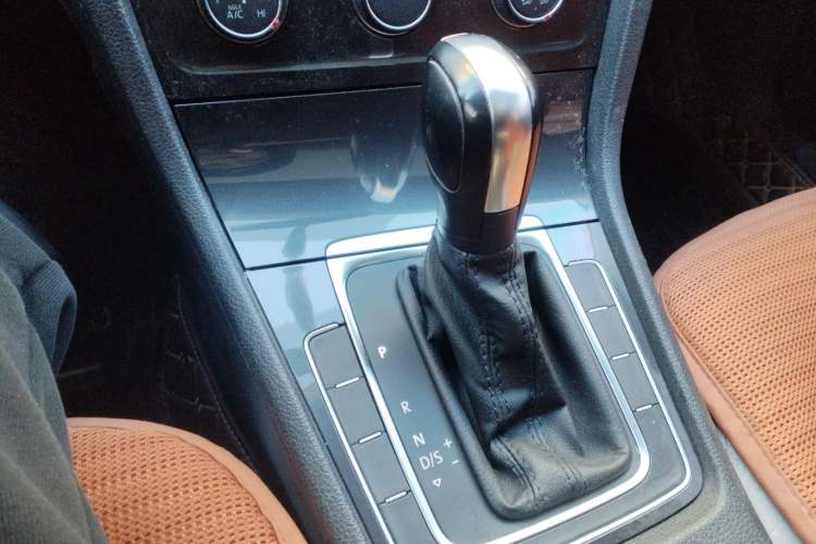 Used Volkswagen Golf 2019 1.6L Automatic Comfort Model China V Standard