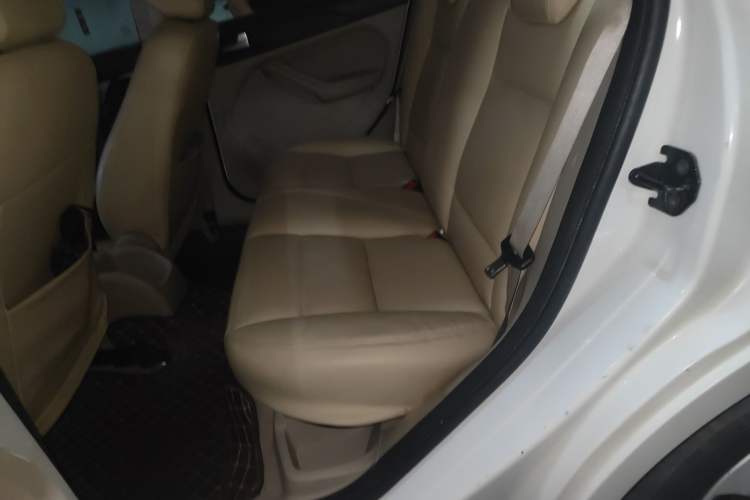 Used Ford Focus 2013 Sedan Classic 1.8L Manual Base Model
