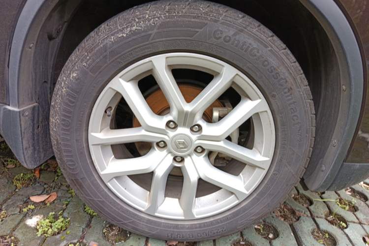 Used Renault Koleos 2017 2.5L Four-Wheel Drive Premium Edition Right Front Wheel Hub