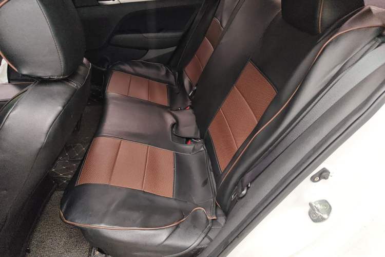 Used Hyundai Elantra (6th Generation / Lingdong) 2016 1.6L Automatic ZhiXuan – Elite Version Left Rear Seat