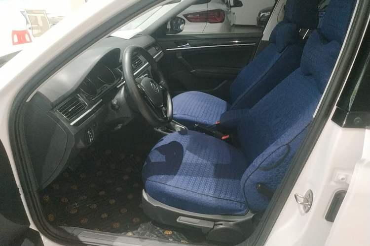 Used Volkswagen C-TREK 2018 230TSI DSG Luxury Version
