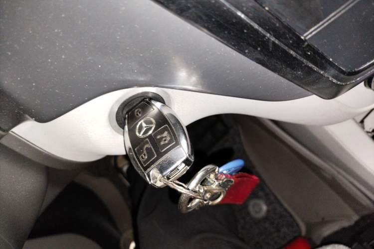 Used Mercedes-Benz M-Class 2014 ML 320 4MATIC
