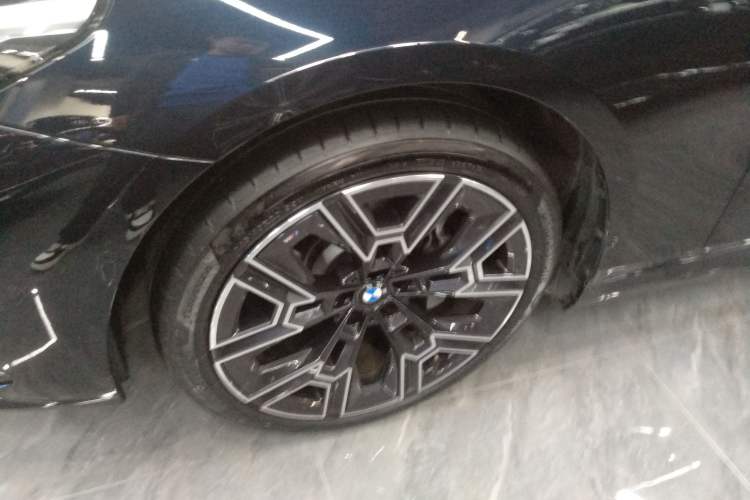 Used BMW 5 Series 2025 530Li Luxury Edition M Sport Package