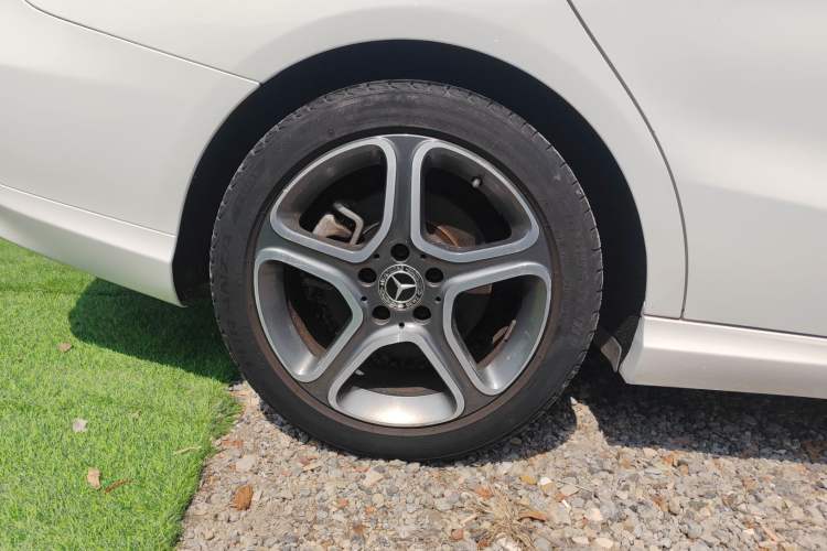 Used Mercedes-Benz CLA 2018 CLA 180 Exterior 5