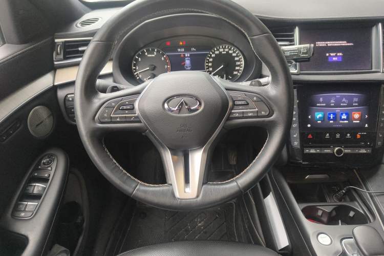 Used Infiniti QX50 2018 2.0T Four-Wheel Drive Luxury Edition Steering Wheel