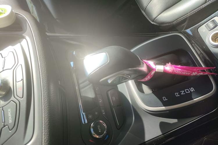 Used Ford Kuga 2013 2.0L GTDi Four-Wheel-Drive Sport Model
