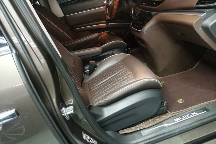 Used Buick GL8 2022 Land Business Class 652T Luxury Model
