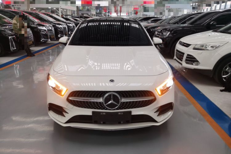 Used Mercedes-Benz A-Class 2022 Revised Version A 200 L Sport Sedan Fashionable Style
