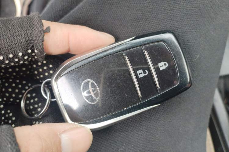 Used Toyota RAV4 2013 2.0L CVT Four-Wheel Drive New Edition
