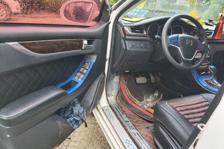 Used Zotye Z500 2016 1.5T CVT Luxury Model
