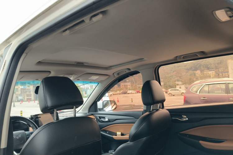 Used Wuling Hongguang S3 2018 1.5L Manual Luxury Model China V Standard