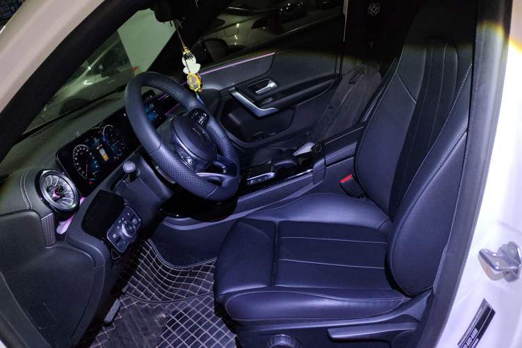 Used Mercedes-Benz A-Class 2022 Restyled A 200 L Sport Sedan Fashion Version Left Front Seat