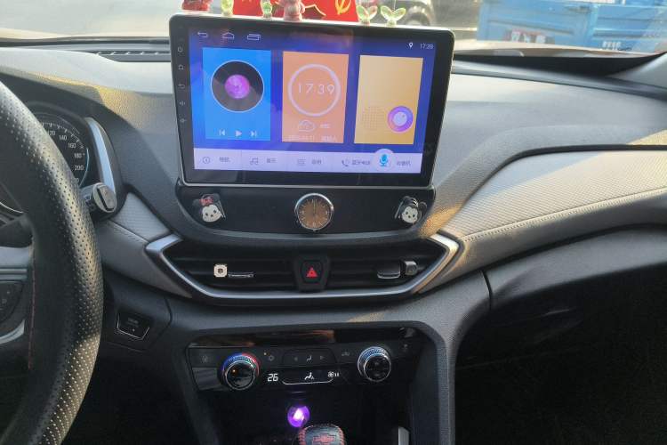 Used Chevrolet Orlando 2018 530T Automatic Luxury Edition (5+2 Model) China V Standard Audio And AC Panel