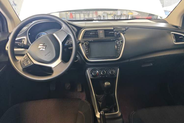 Used Suzuki S-Cross 2014 1.6L Manual Two-Wheel Drive Entry Model