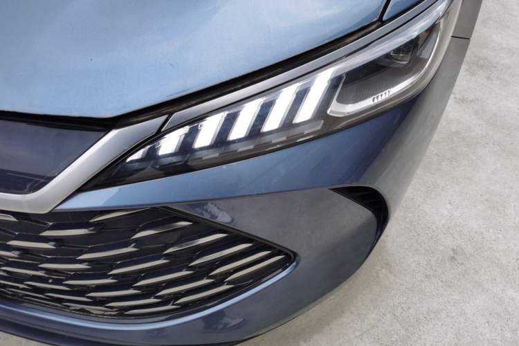 Used BYD Qin PLUS 2025 DM-i Smart Drive 120KM Superior Model