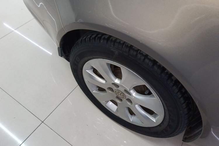 Used Buick Regal 2015 1.6T Elite Tech Model Right Rear Wheel Hub