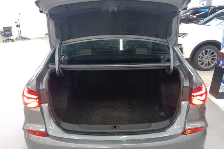 Used Chevrolet Monza 2020 320 Automatic Enjoyment Edition
