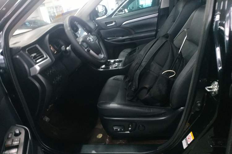Used Toyota Highlander 2018 2.0T Four-Wheel Drive Ultimate Edition 7-Seater Emission Standard China V
