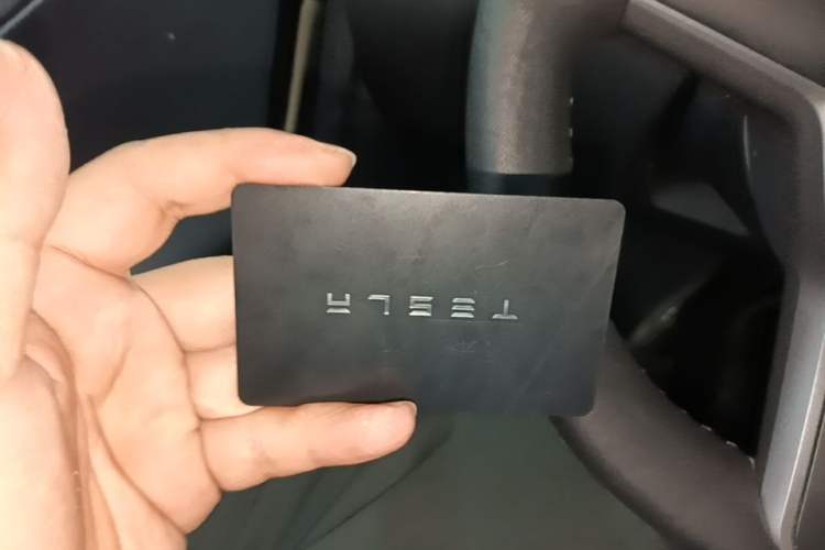 Used Tesla Model Y 2021 Long-Range All-Wheel-Drive Version
