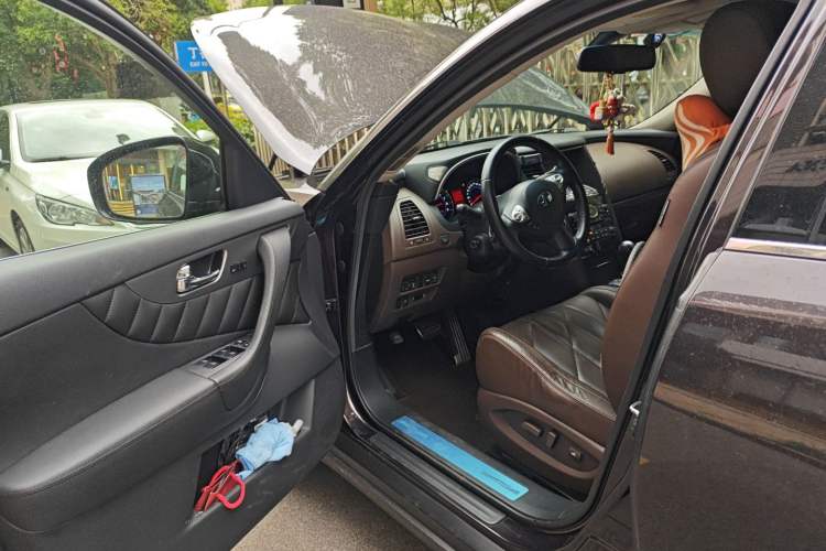 Used Infiniti FX 2011 FX35 Standard Edition
