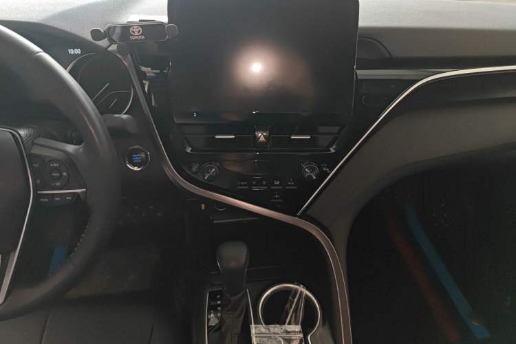 Used Toyota Camry 2021 2.0G Luxury Edition
