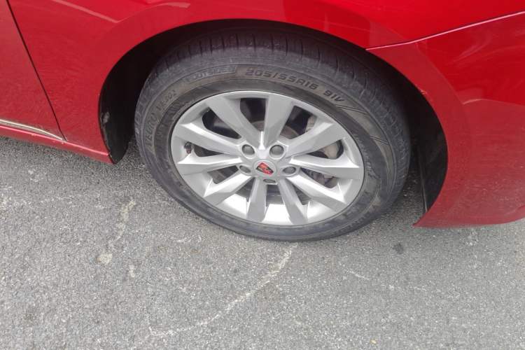 Used Roewe i6 2017 20T Automatic Flagship Edition Right Front Wheel Hub