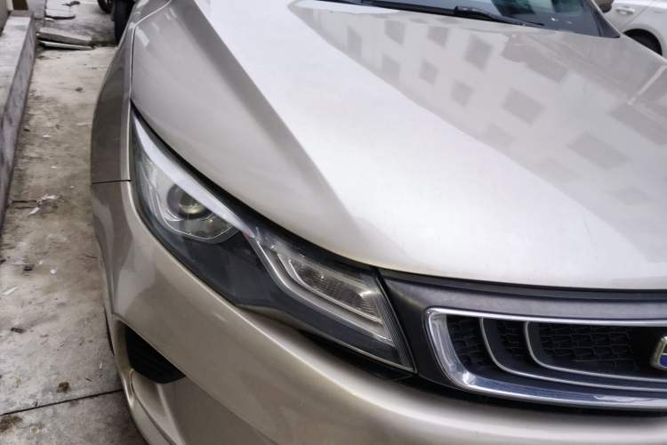 Used Geely Auto Emgrand GL 2018 1.8L Manual Elite Smart Connectivity Version Right Front Headlight