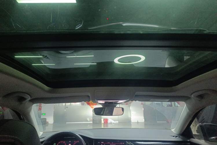 Used Volkswagen Passat 2022 330TSI Starry Luxury Edition – Exclusive Special Edition