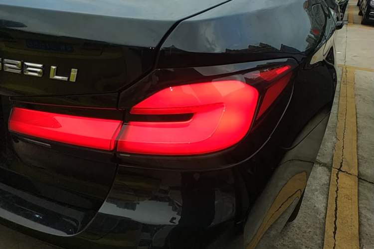Used BMW 5 Series 2022 Restyled 525Li Luxury Package
