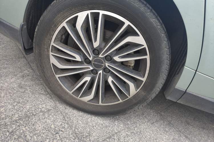 Used FORTHING Yacht 2022 1.5T DCT Lan Yue Edition Exterior 5