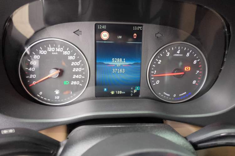 Used Mercedes-Benz Vito 2024 2.0T Business Version 7 Seats
