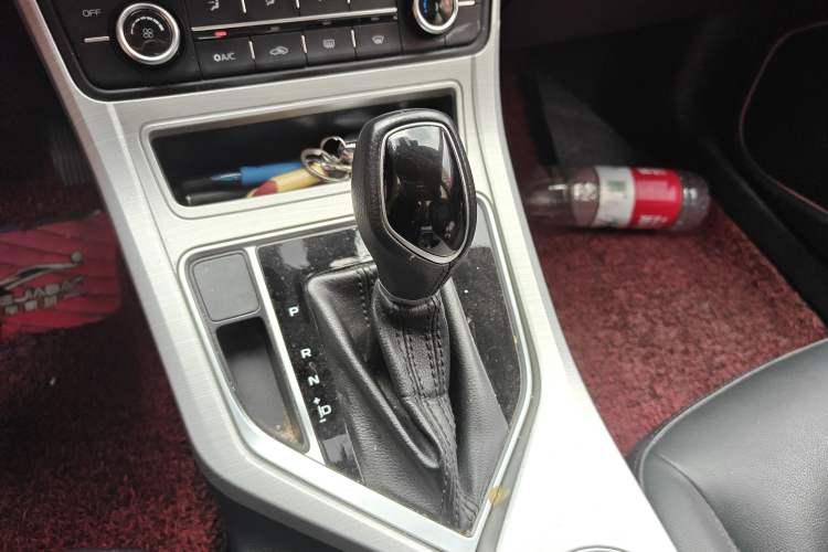 Used Geely Auto Vision 2018 1.5L Automatic Happiness Edition Gear Lever
