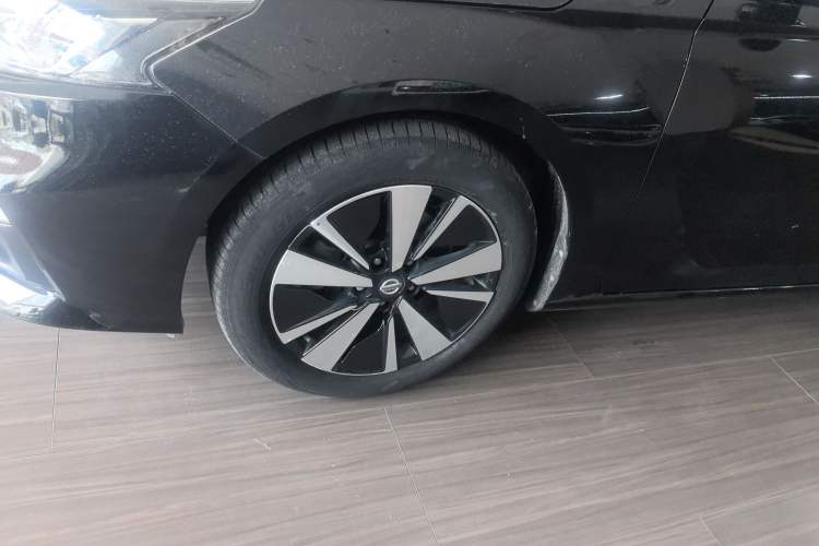 Used Nissan Teana 2021 2.0L XL Upper AD1 Smart Drive & Navigation Edition Left Front Wheel Hub