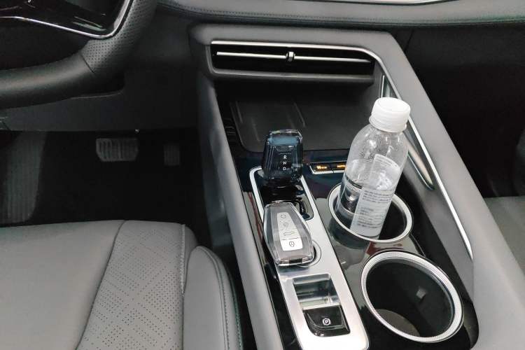 Used Geely Auto Emgrand X7 Sport 2026 Model 1.5TD Wonderful