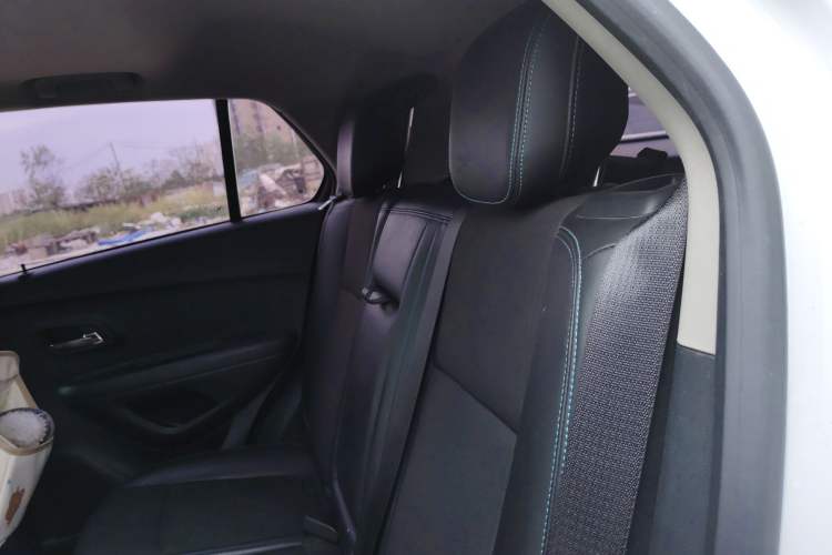 Used Chevrolet Trax 2016 1.4T Automatic Two-Wheel Drive Luxury Version Left Rear Seat