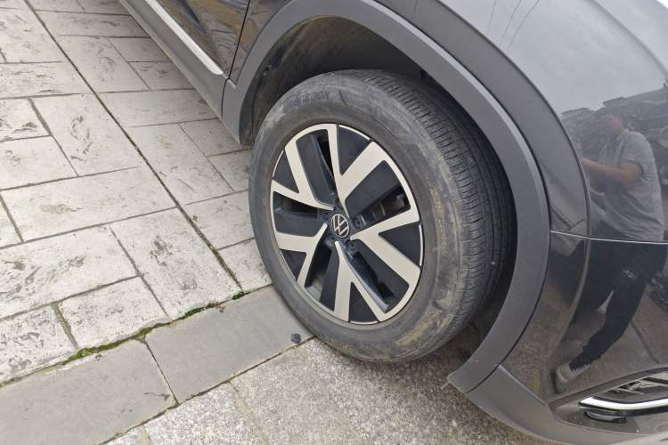 Used Volkswagen Tayron 2023 280TSI Two-Wheel-Drive Luxury Plus Advanced Version
