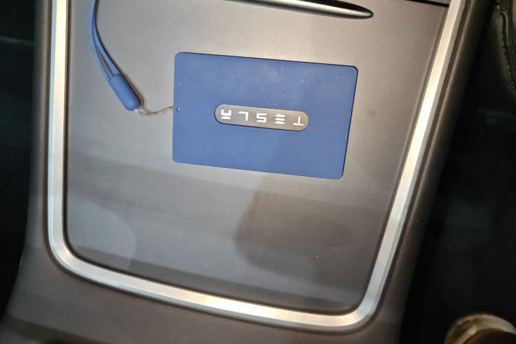 Used Tesla Model Y 2021 Standard Range Rear-Wheel Drive Version