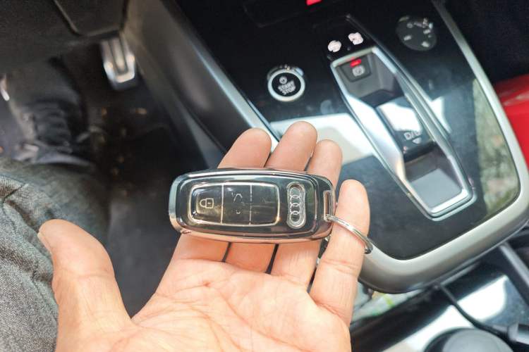 Used Audi Q4 e-tron 2024 40 e-tron Adventure Edition Vehicle Key