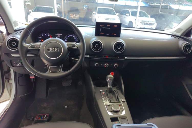 Used Audi A3 2015 Limousine 35 TFSI Millionth Anniversary Intelligent Leading Model
