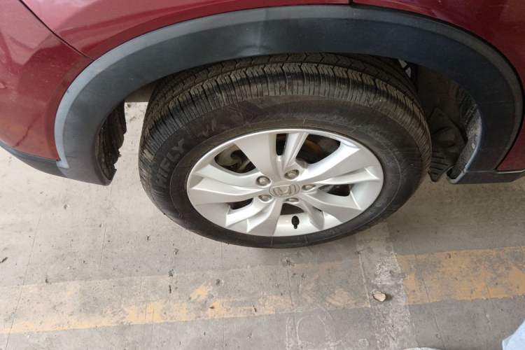 Used Honda Vezel 2015 1.5L CVT two-wheel drive Comfort trim Exterior 5