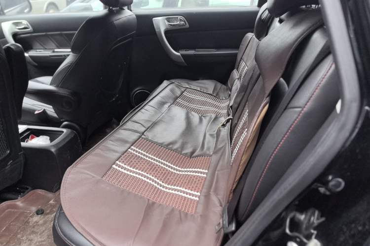 Used Haval H6 2014 Upgraded Model 1.5T Manual Two-Wheel Drive Elite Version
